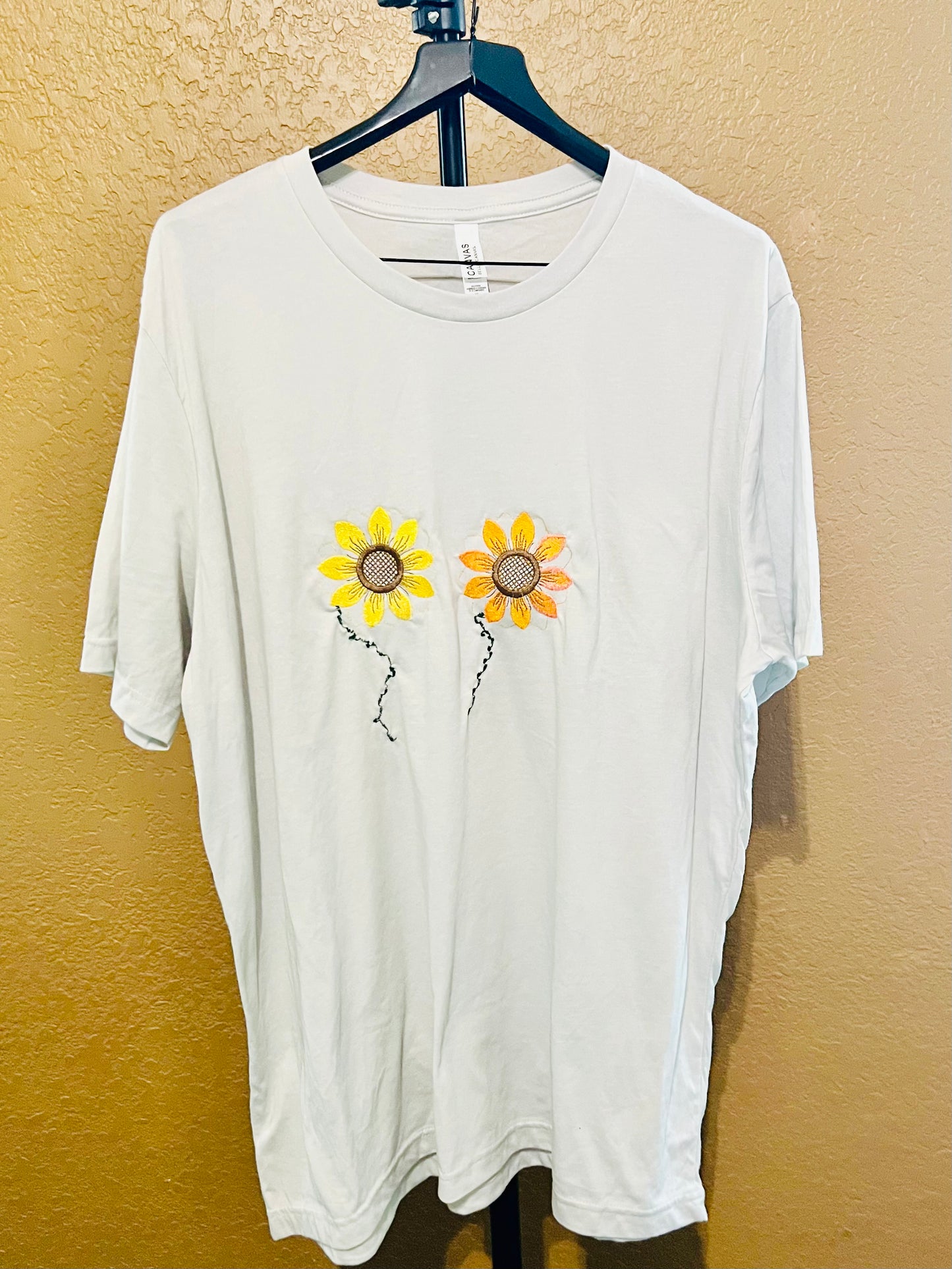 Women’s Embroidery X-Large T-Shirt
